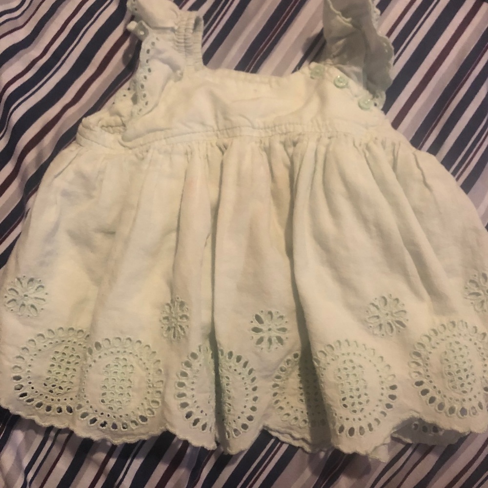 Baby gap 12-18months tops